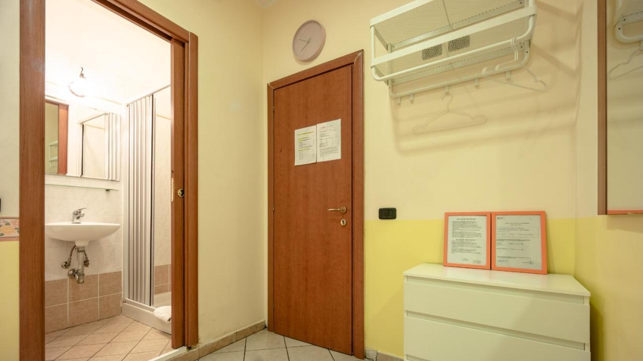 Domenichino Guesthouse โรม ภายนอก รูปภาพ