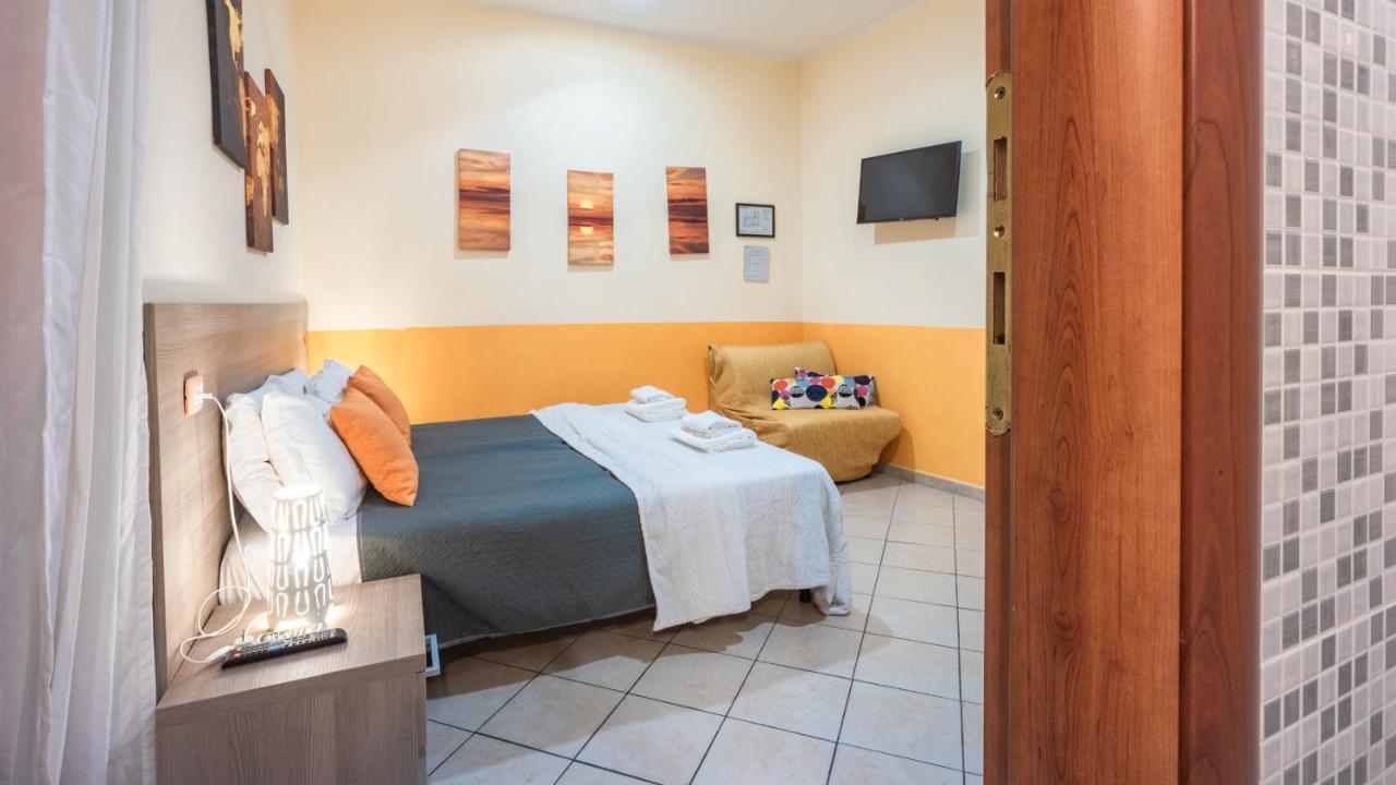 Domenichino Guesthouse โรม ภายนอก รูปภาพ